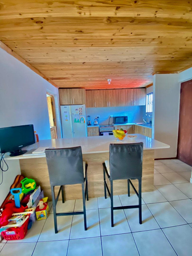  Bedroom Property for Sale in Rocklands Western Cape